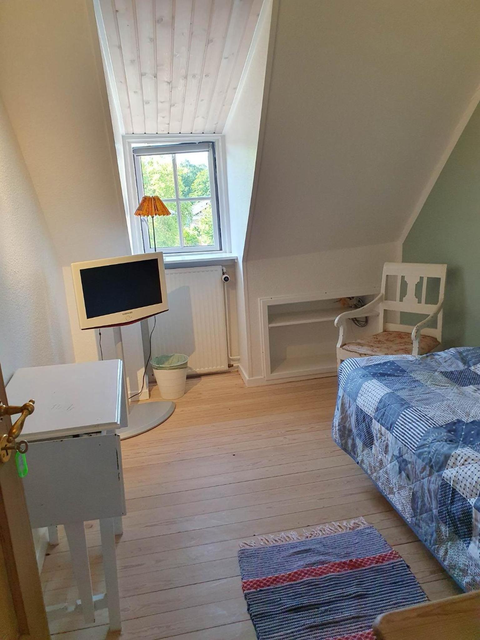 Photo 18