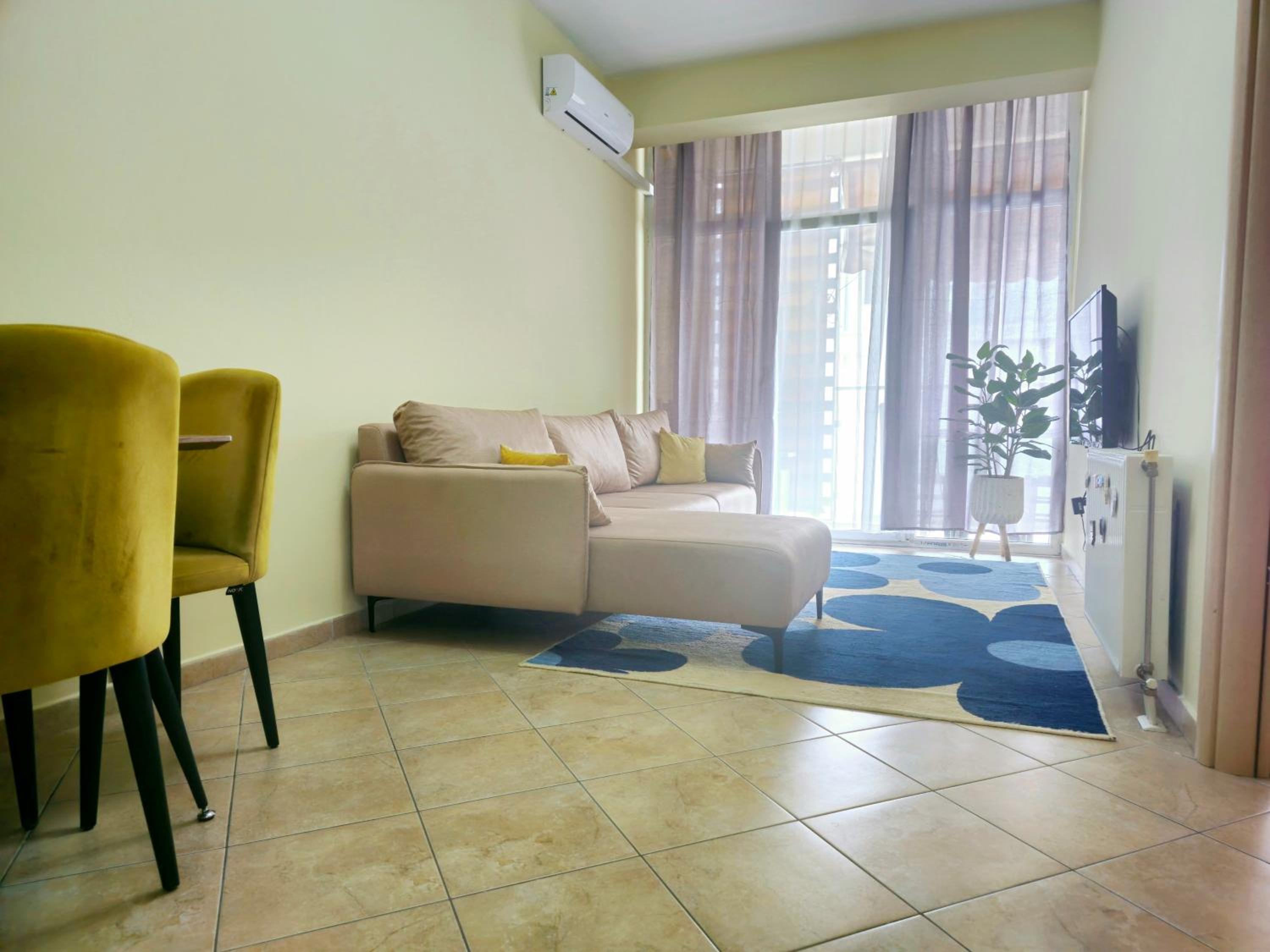 Pleasant apartment with free dedicated parking in Komuna e Parisit