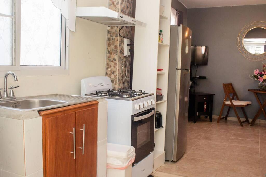 Dos Morenas Apartments - Apt 2 view 2