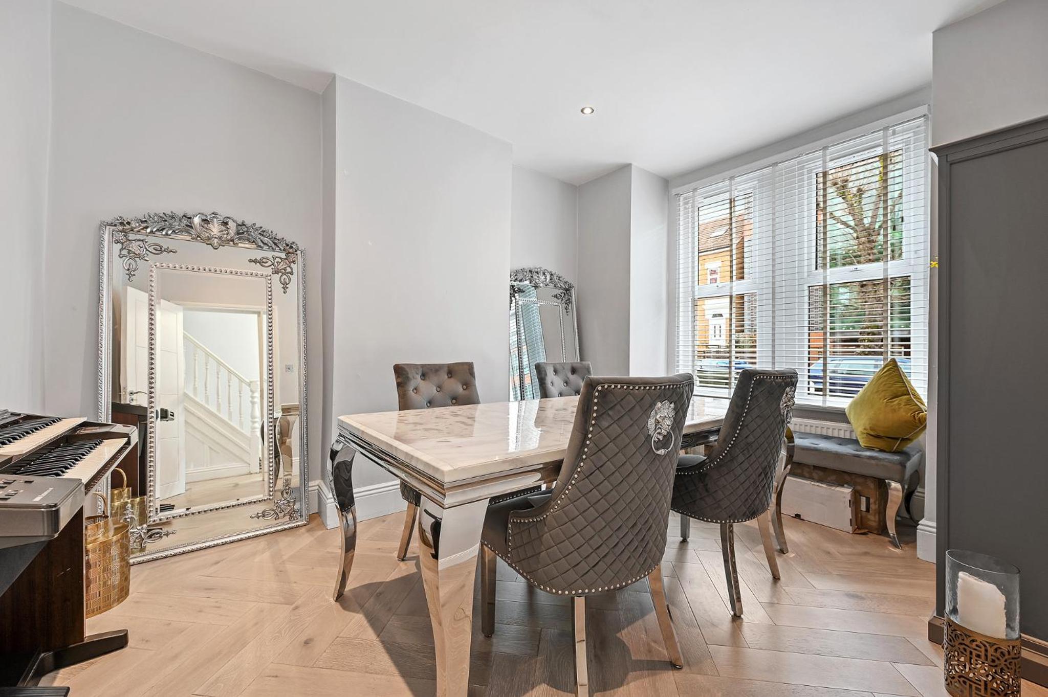 Wembley Luxury Residence- Opulence House