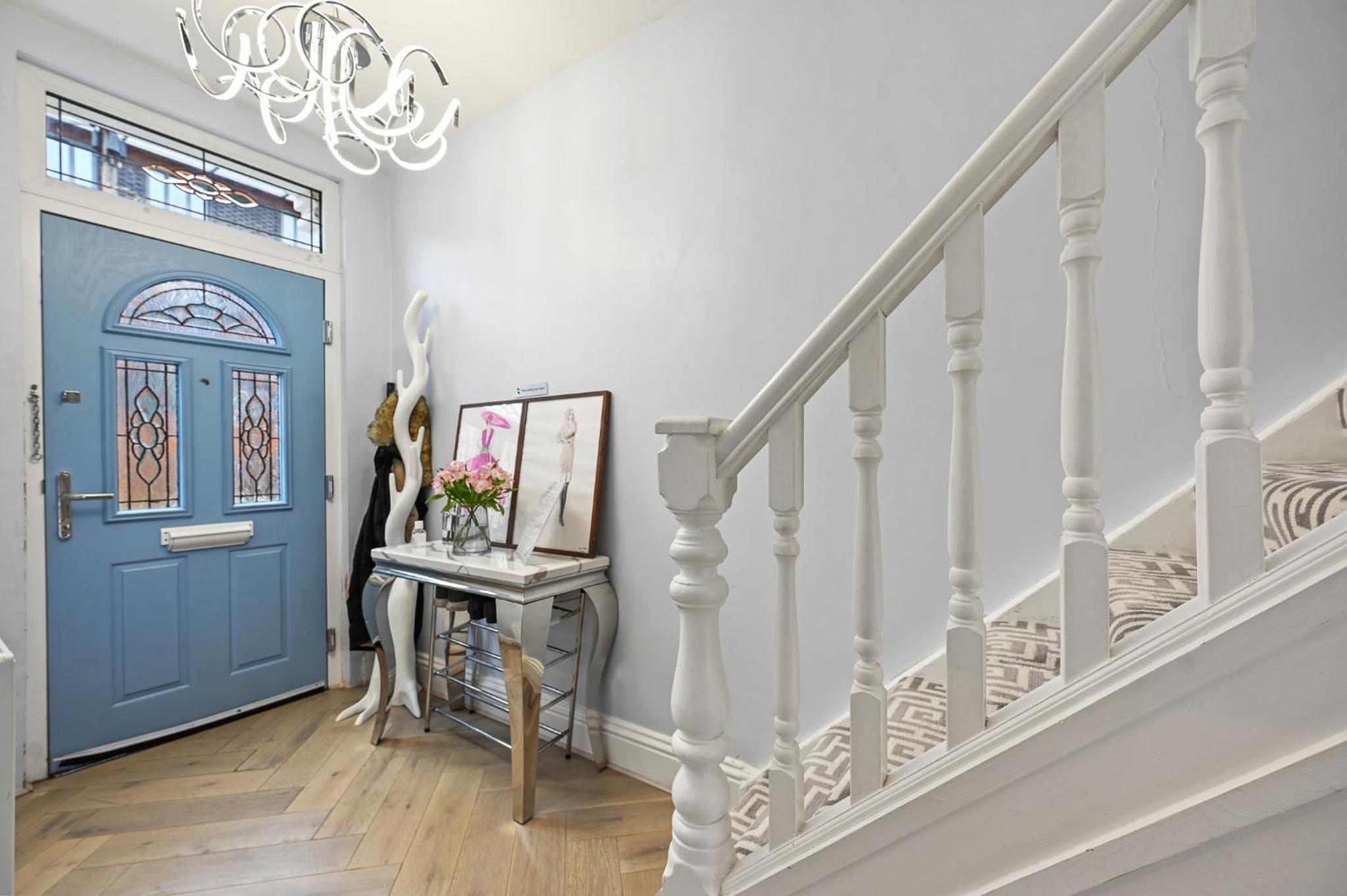 Wembley Luxury Residence- Opulence House