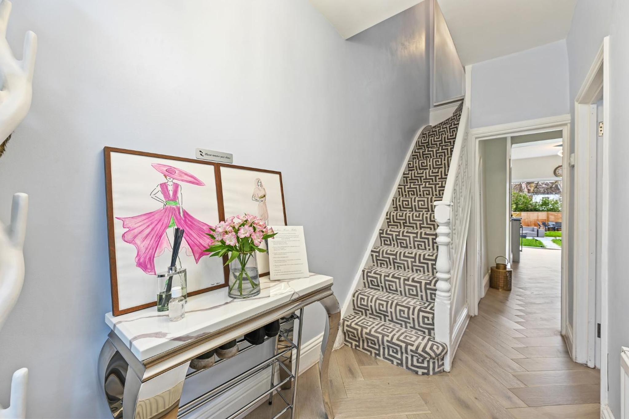 Wembley Luxury Residence- Opulence House