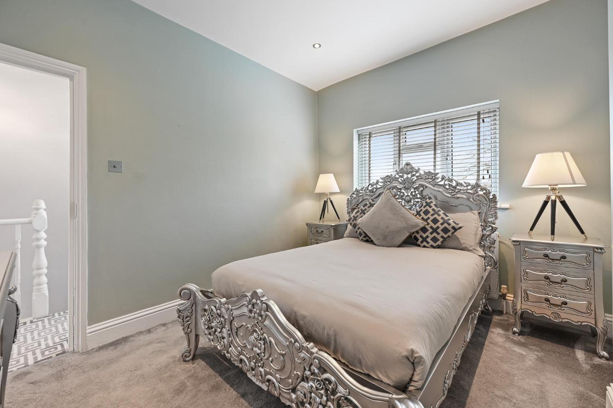 Wembley Luxury Residence- Opulence House