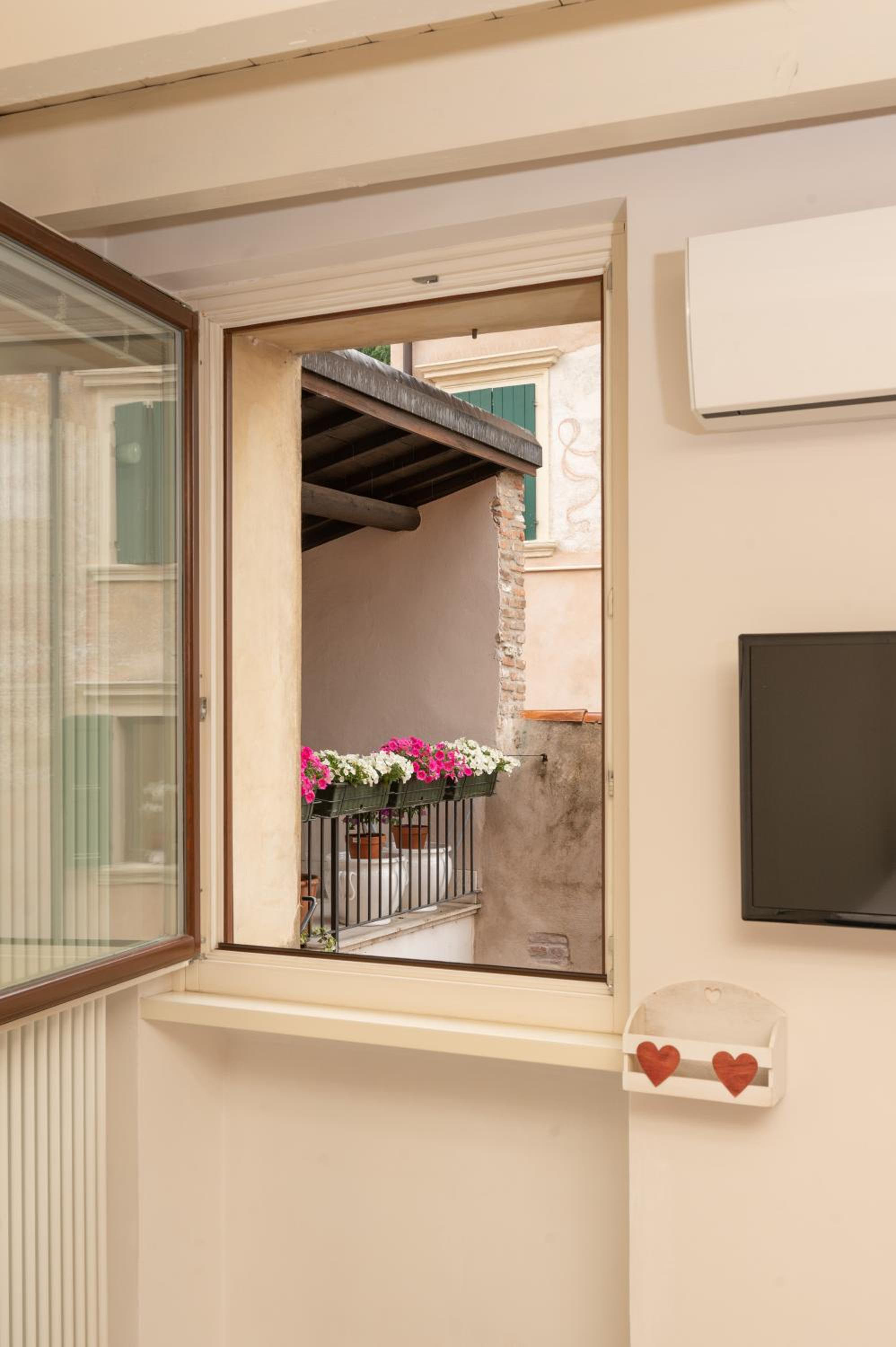 Vicolo Zini Apartments