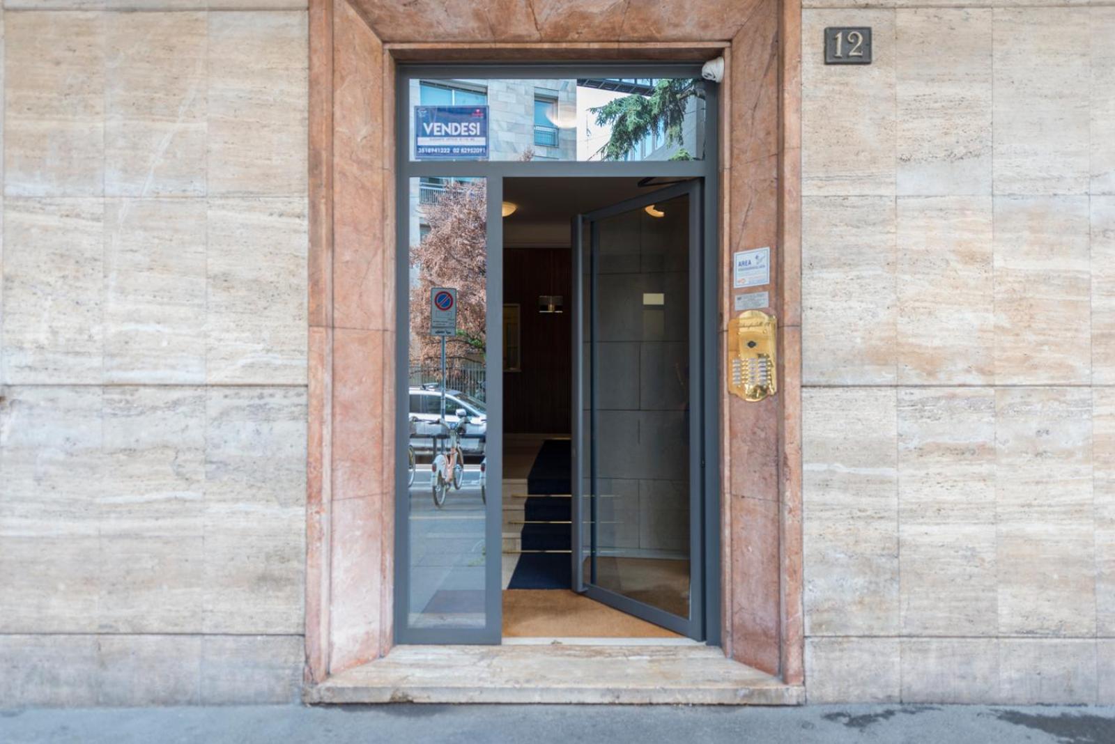 [Montenapoleone 5 min Duomo] fashion center