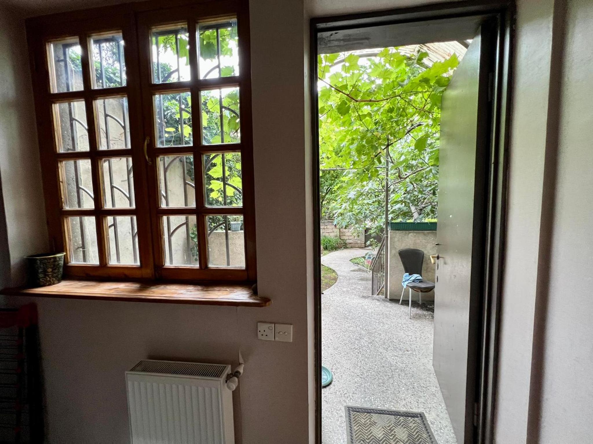 Sweet Home Sleeps 4 with Garden view 5