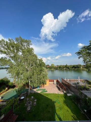 Kéktó Sétány Apartman