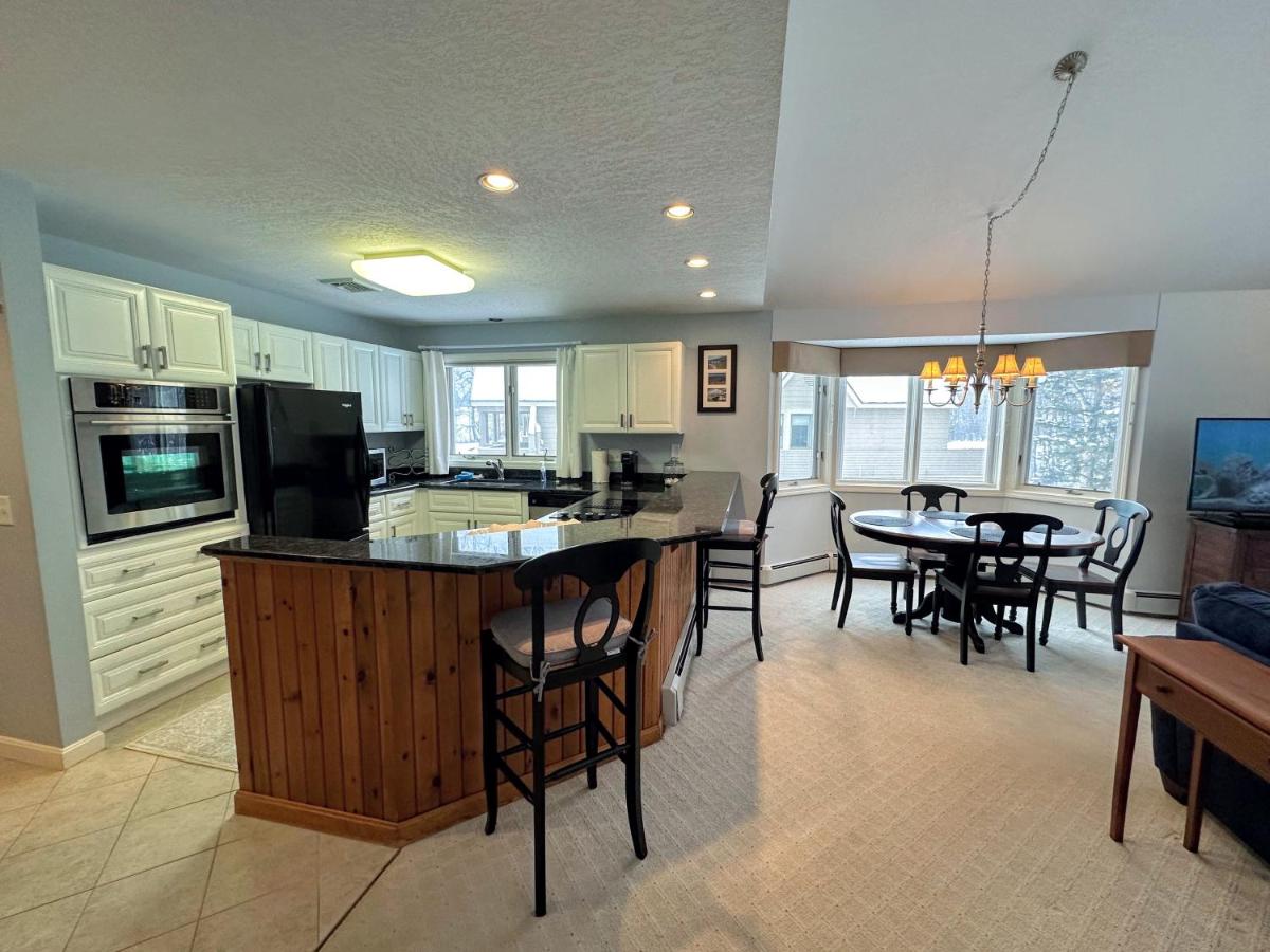 F43 Bretton Woods single level home on golf course, perfect to ski, stay, relax, play! view 5