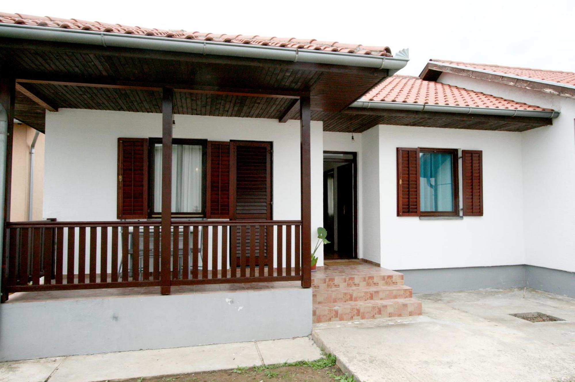 Apartment Ema Ledine view 2