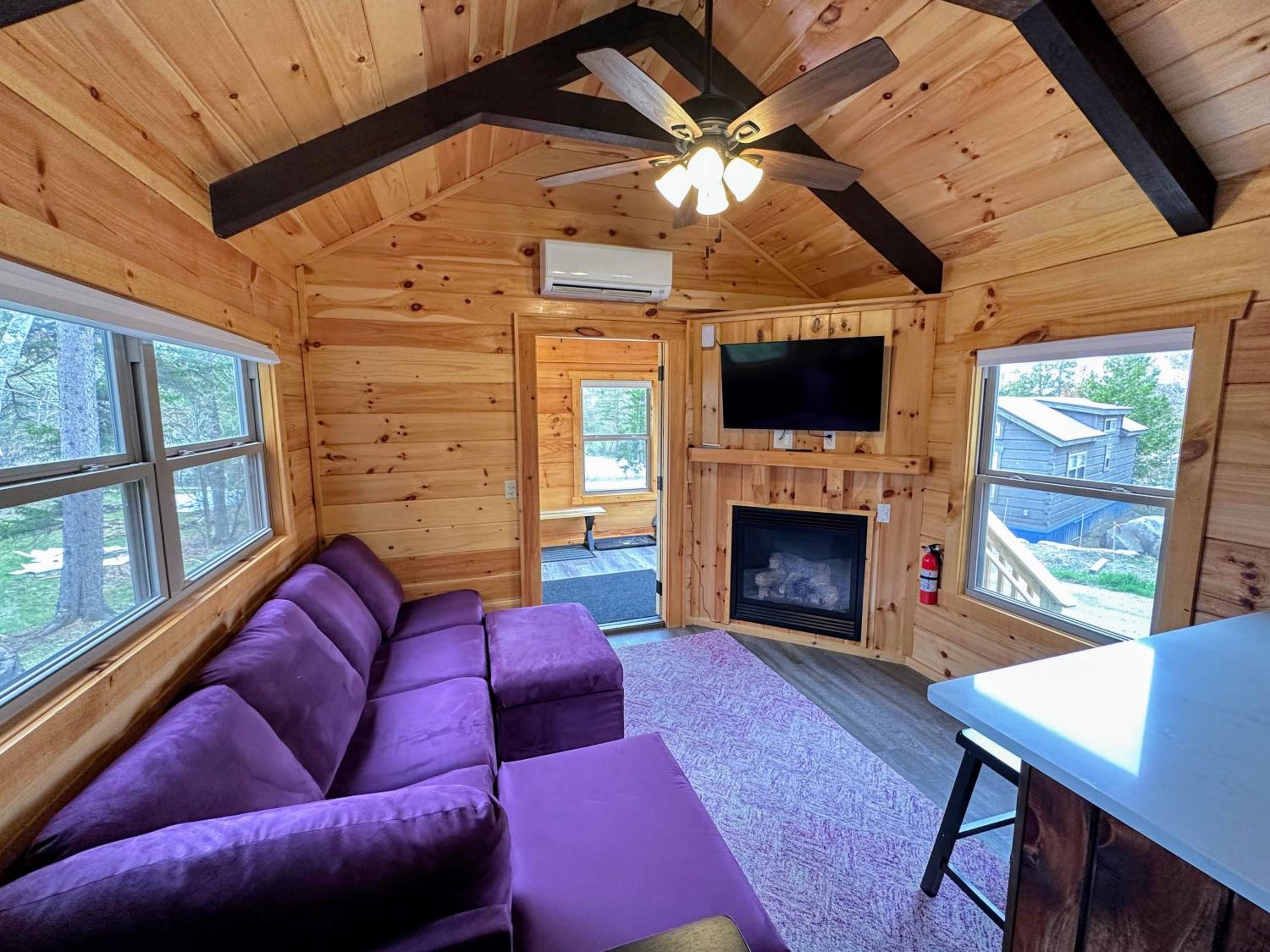 BMV6 Tiny Home village near Bretton Woods