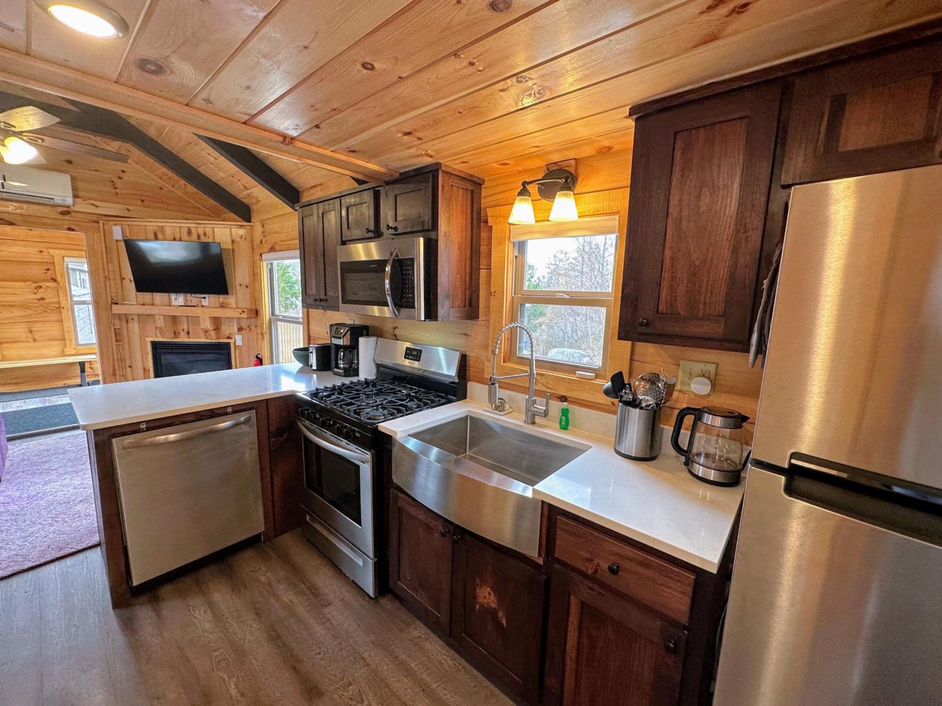 BMV6 Tiny Home village near Bretton Woods