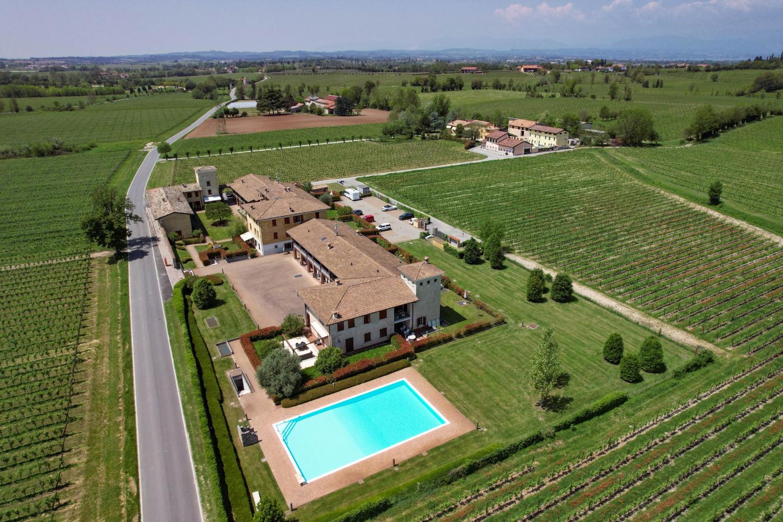 Garda & Golf Apartment view 4