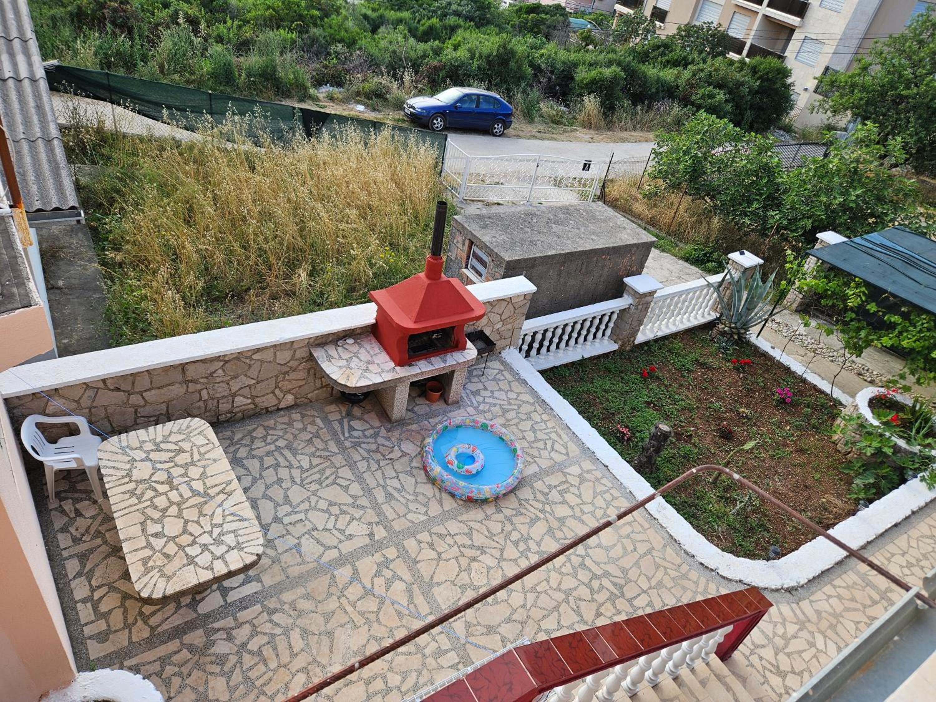 Photo 9