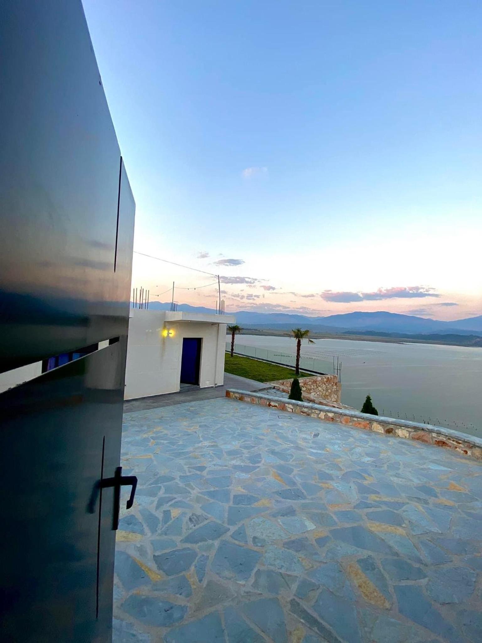 ILLYRIAN Paradise