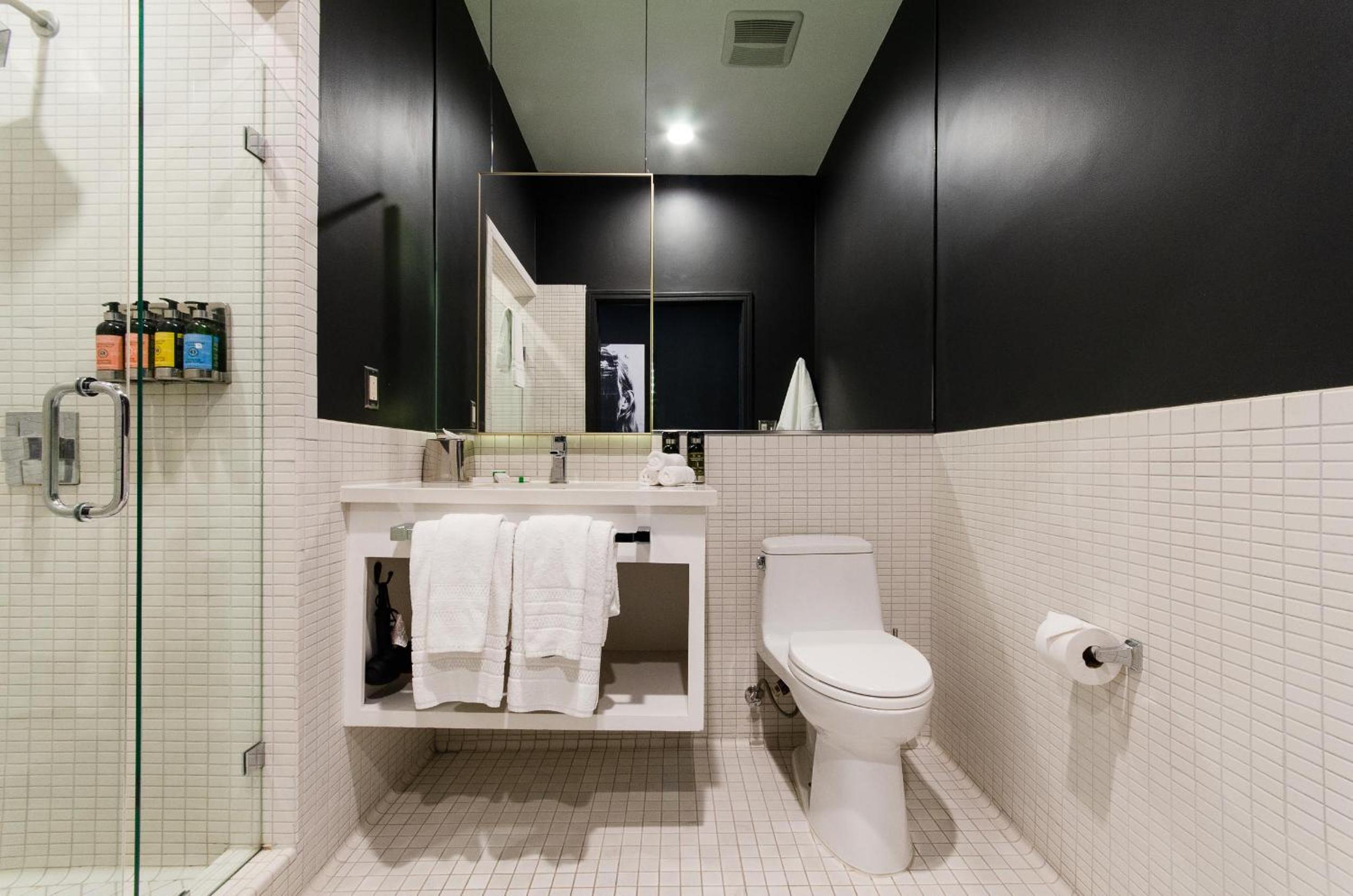 Los Angeles Vacations - Audemar Boutique Hotel and Apartment Homes - Property Image 10