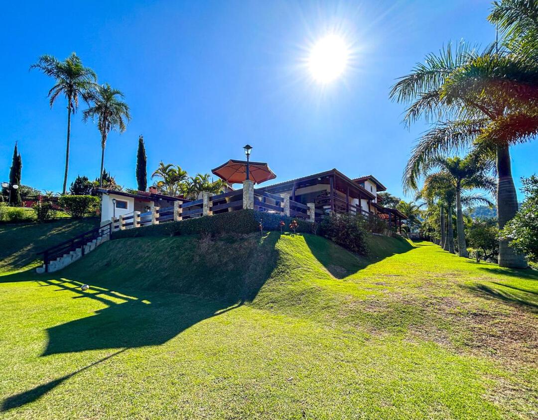 Casa de campo c churrasqueira e Wi-Fi Itatiba SP