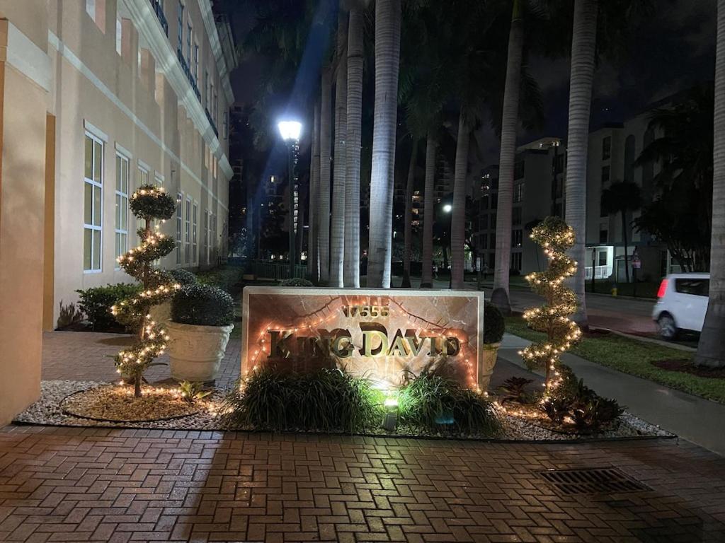 3BR Condo in Sunny Isles Beach view 3