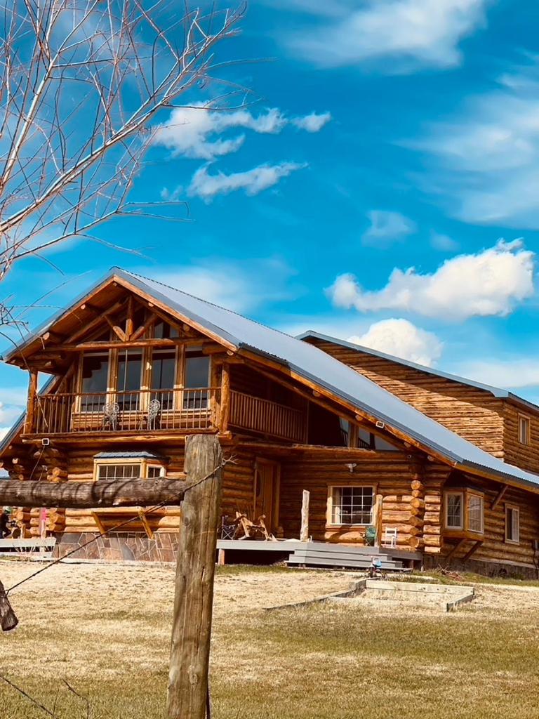 Sportsman Lodge Melrose MT view 4