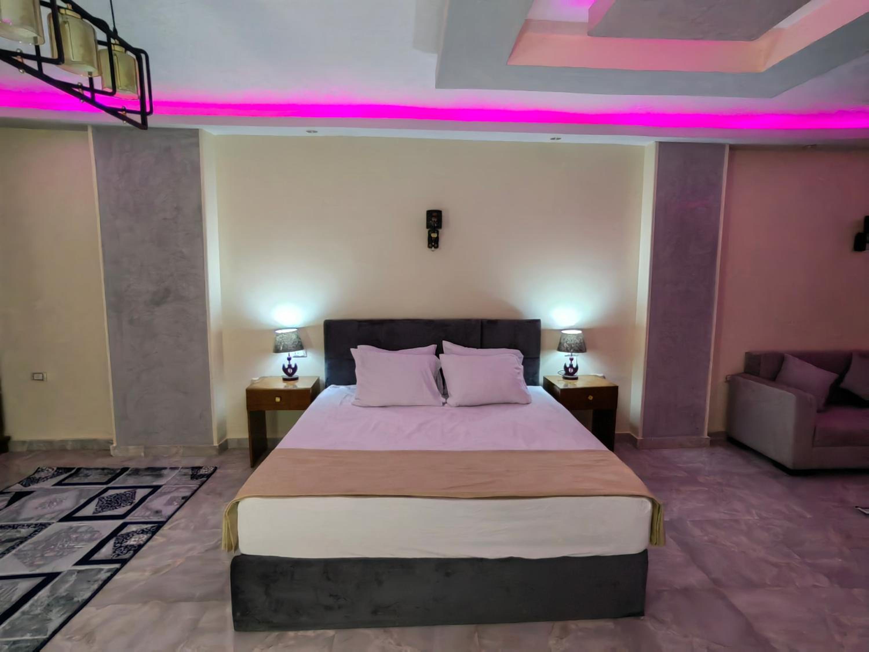 Gem Overlooking inn