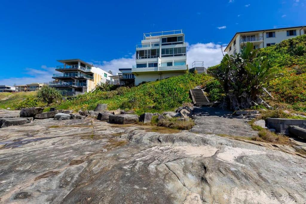 Luxe Oceanfront Penthouse! Yamba's best Suncrest 5