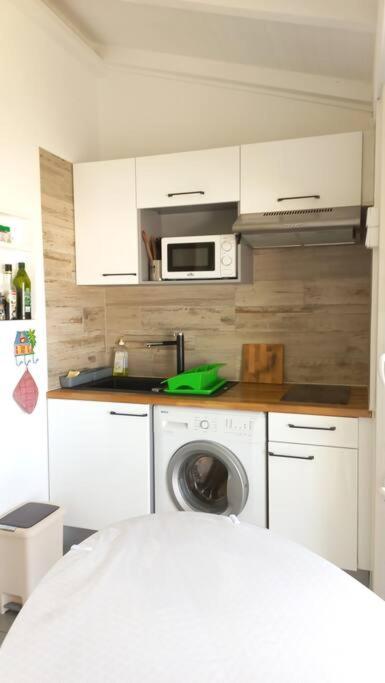 Appartement à 50m de la plage en centre-ville view 5