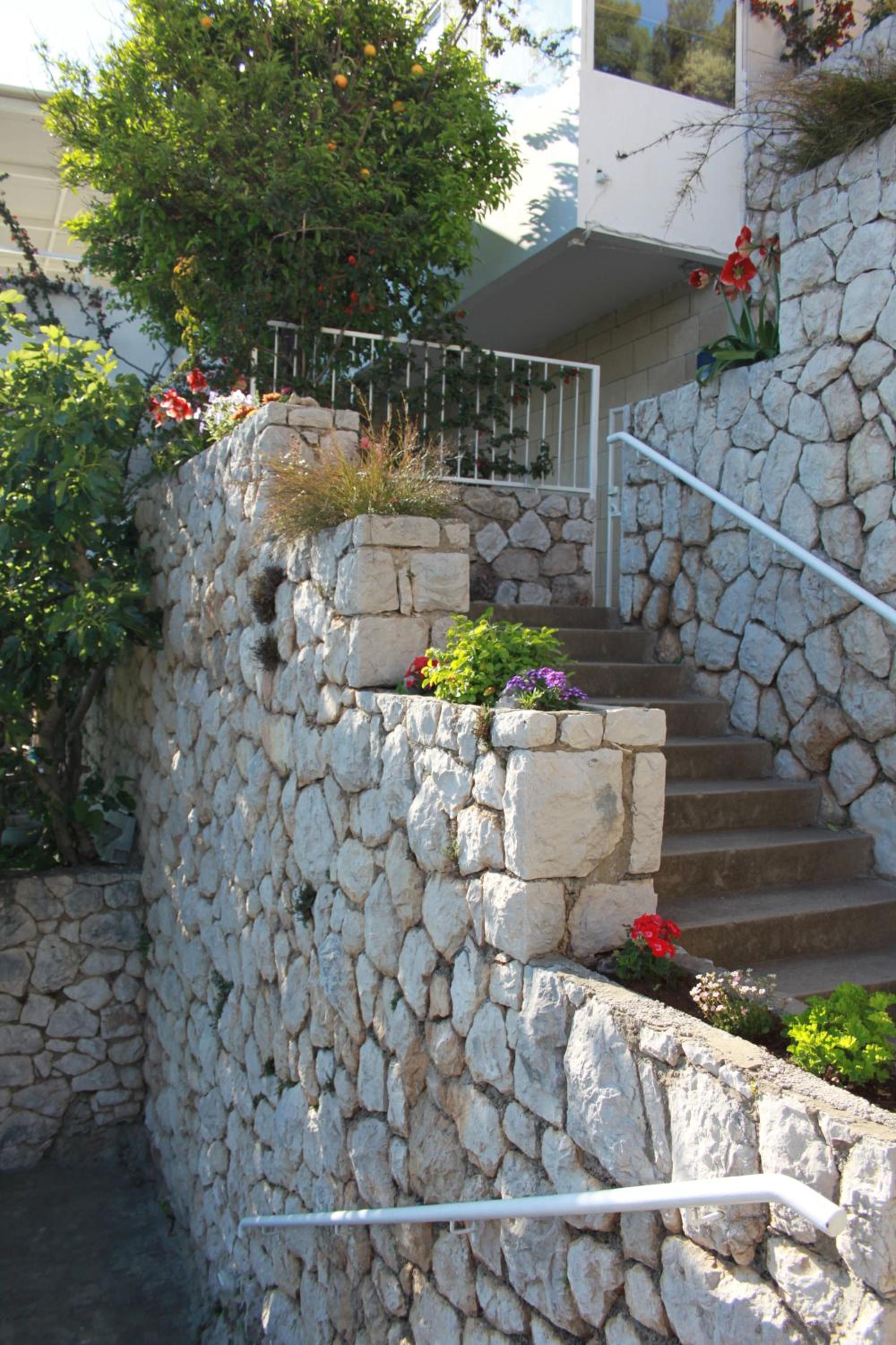 Apartments Sv.Jakov
