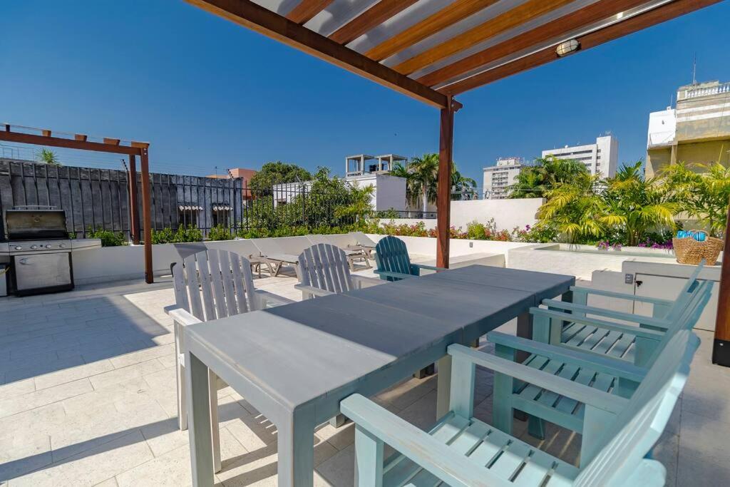 Private house-swimming pool - Old Santa Marta