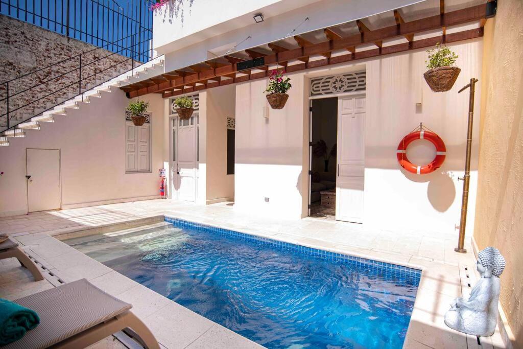 Private house-swimming pool - Old Santa Marta