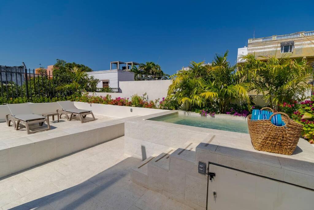 Private house-swimming pool - Old Santa Marta