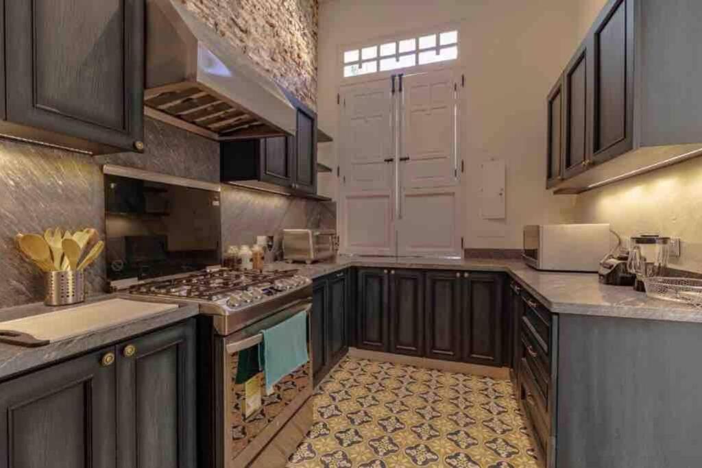 Private house-swimming pool - Old Santa Marta