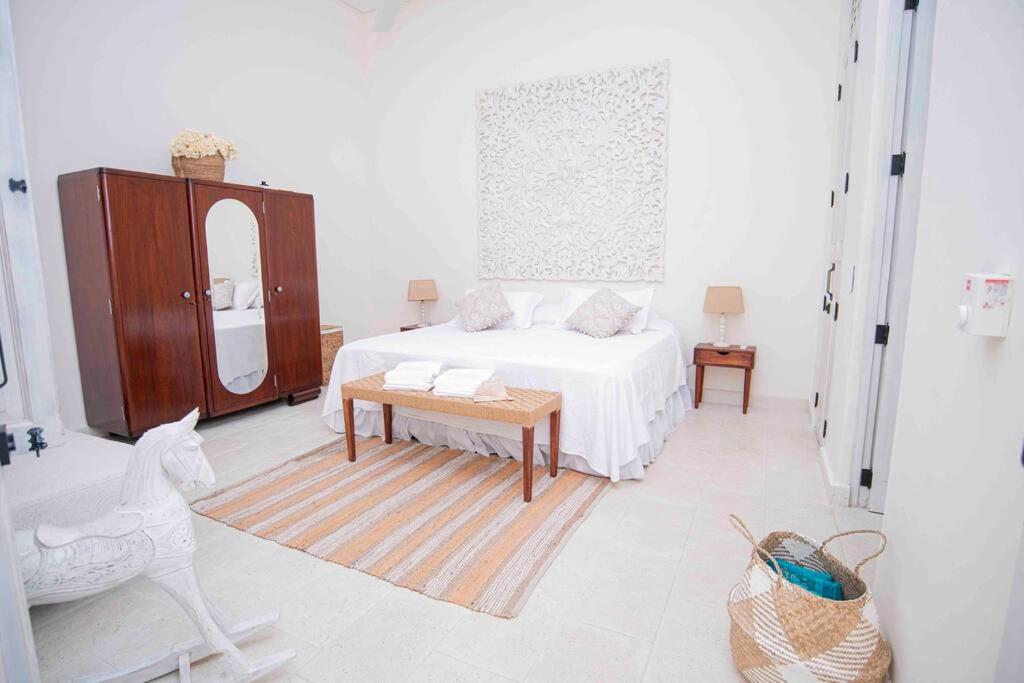 Private house-swimming pool - Old Santa Marta