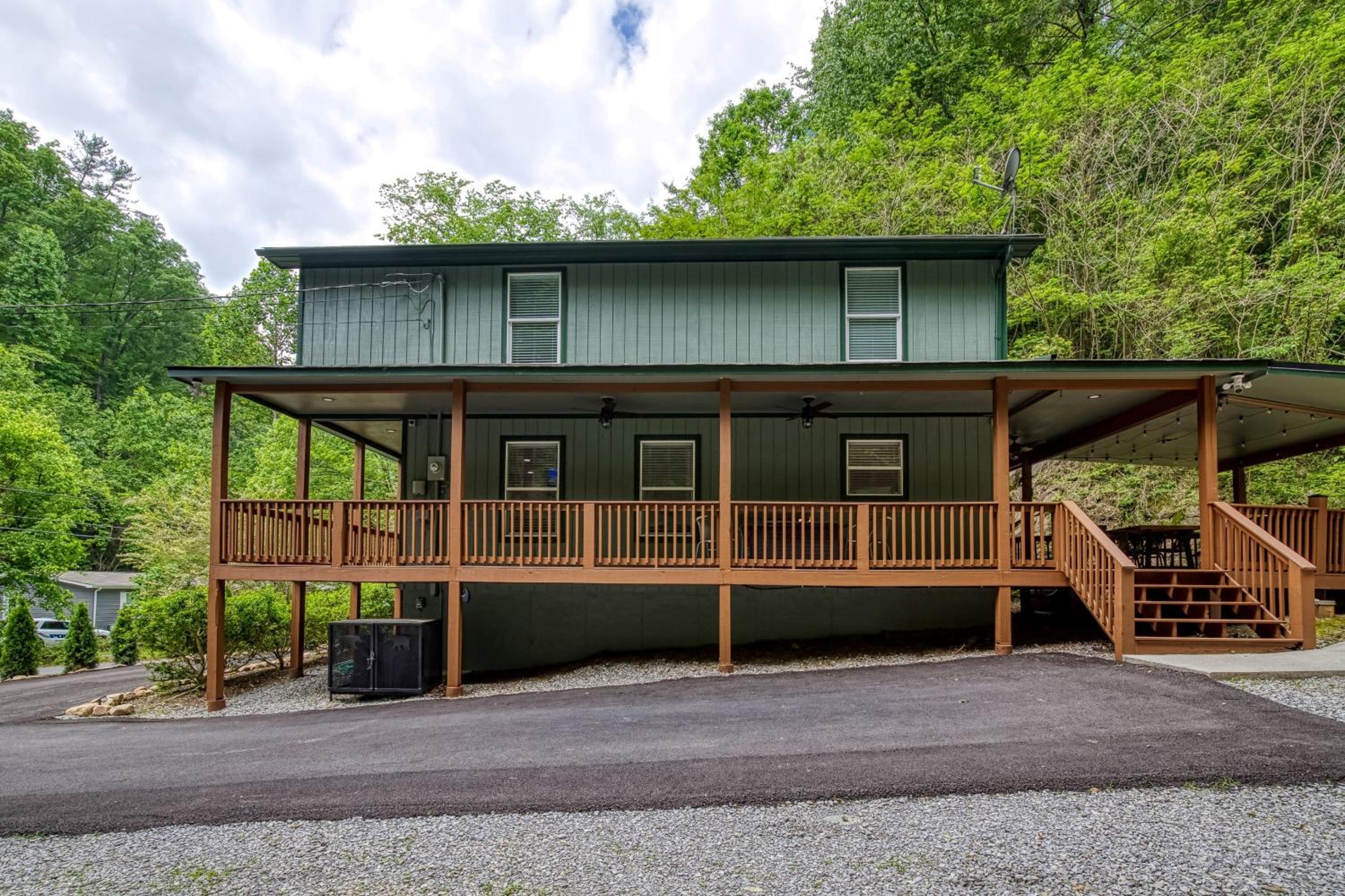 Hotel Great Location - Hot Tub - Dog Friendly