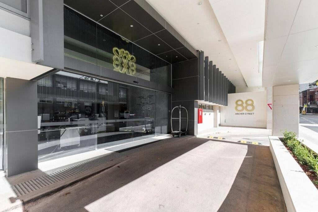 Chatswood CBD 2BR l Balcony l Parking l Office