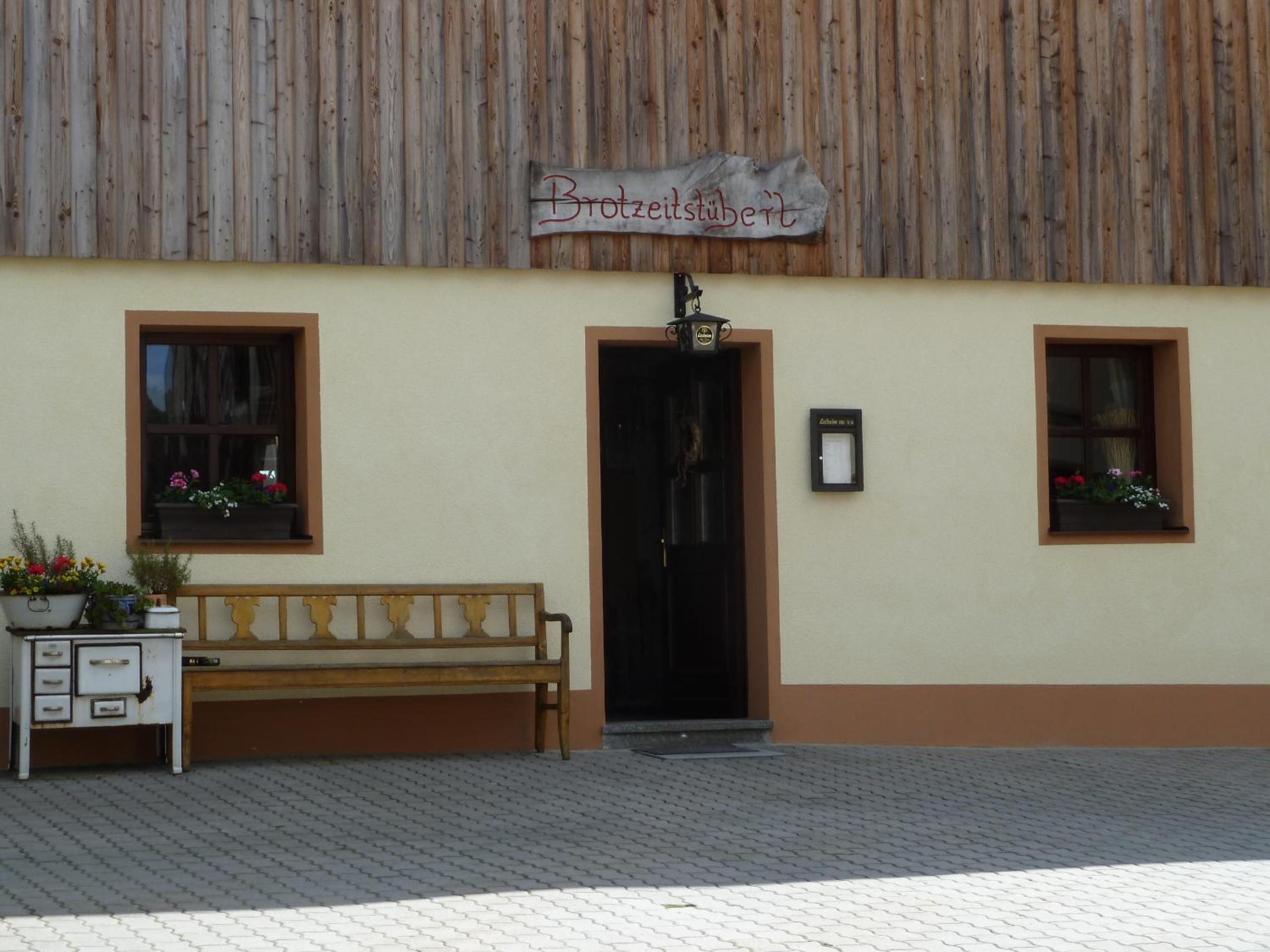 Photo 15