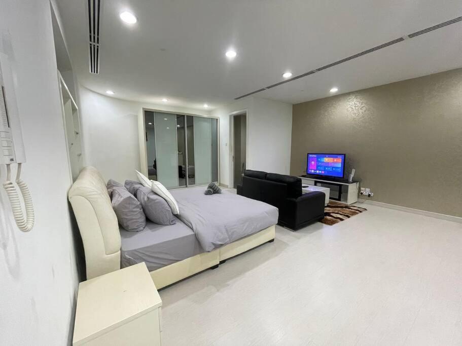 Binjai 8 Premium Soho, KLCC, nearby LRT by EC