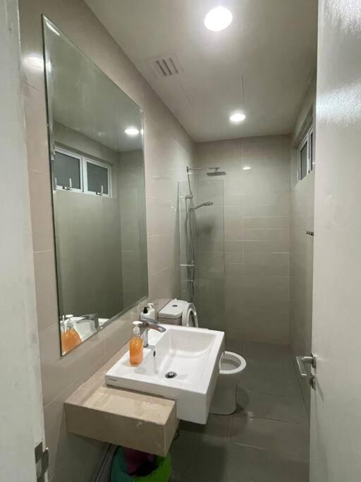 Binjai 8 Premium Soho, KLCC, nearby LRT by EC