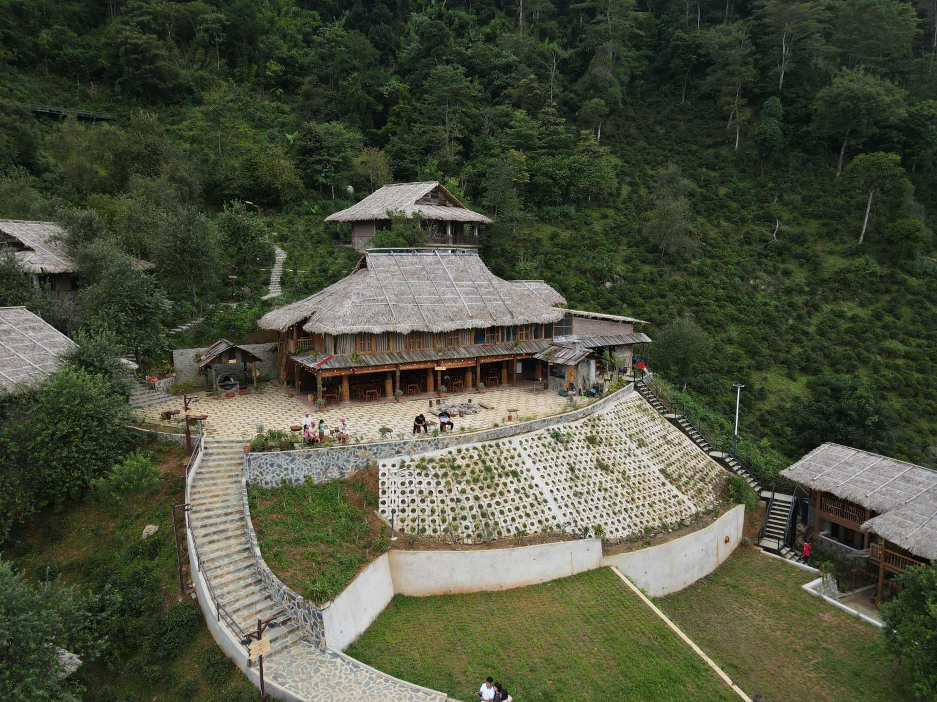 Ta Xua Ecolodge view 5