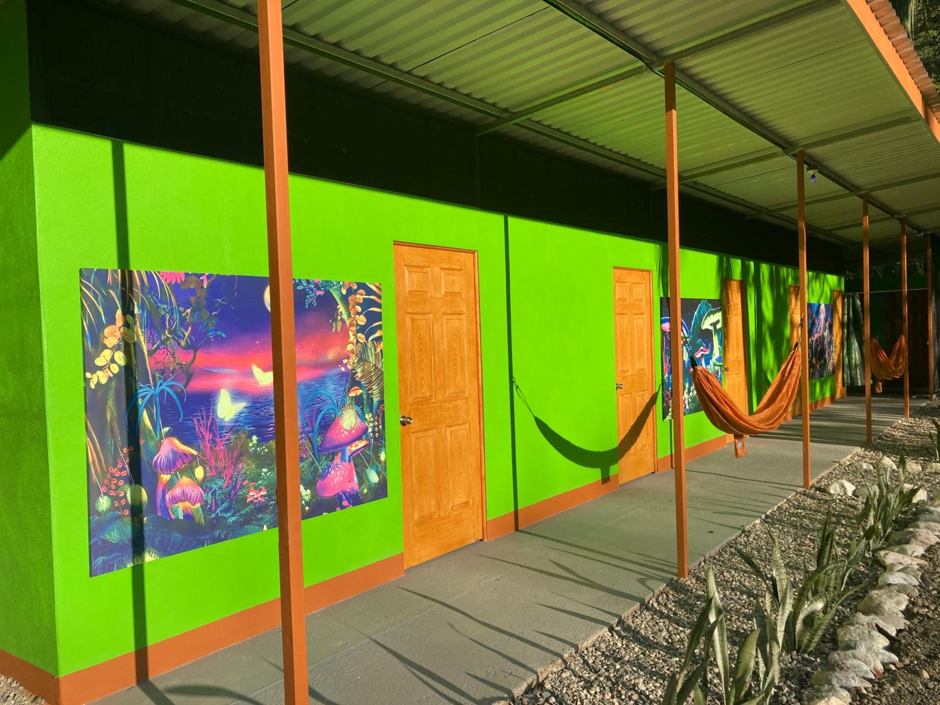YEJOS Jungle Lodge