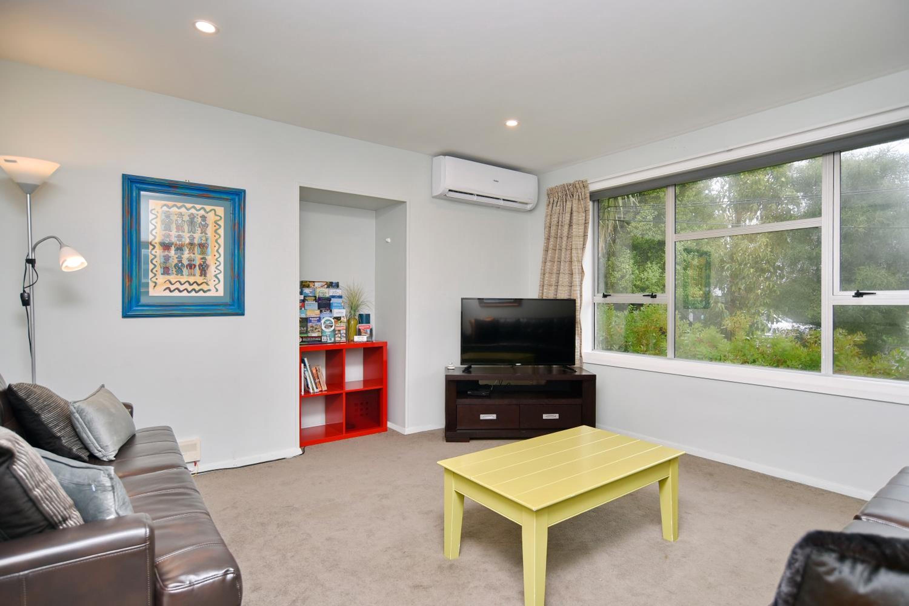 Charlesworth Villa - Christchurch Holiday Homes