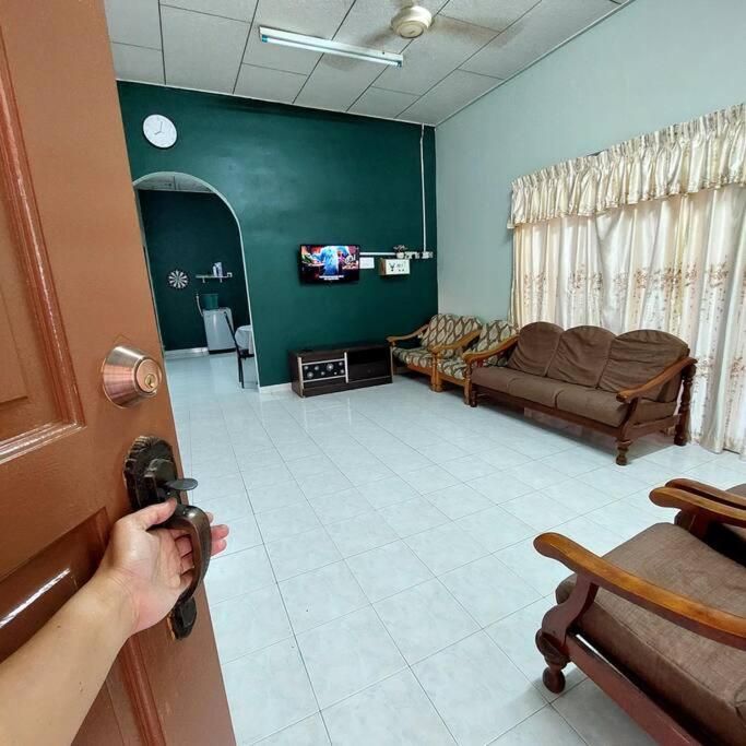 Adam Homestay photo 1