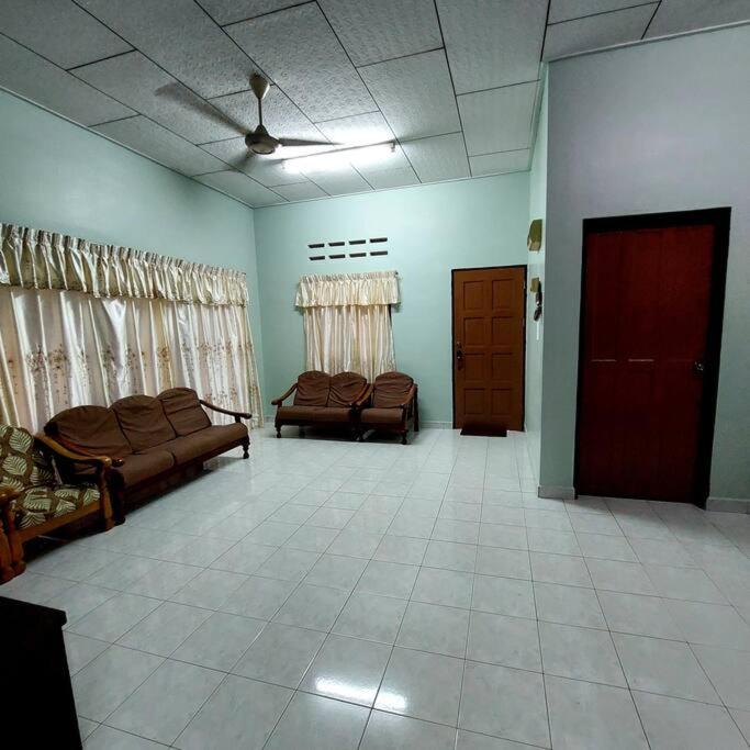 Adam Homestay photo 2