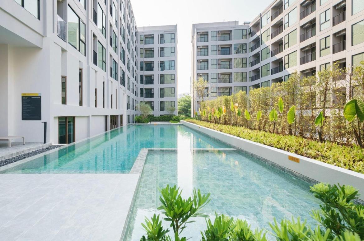 Sathon-Charoen Nakhon Condo