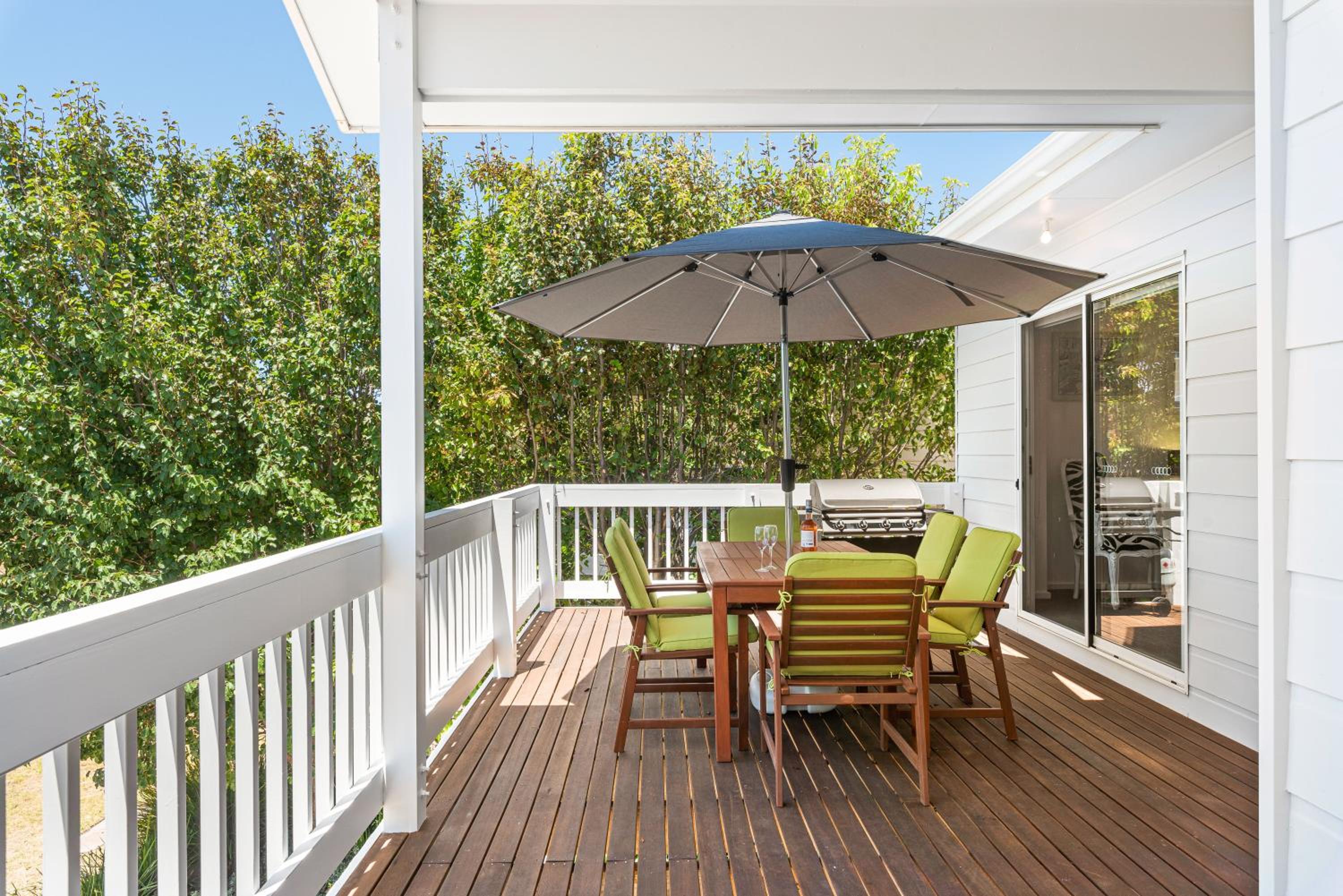 Chloe's Place - Aldinga Beach - C21 SouthCoast Holidays