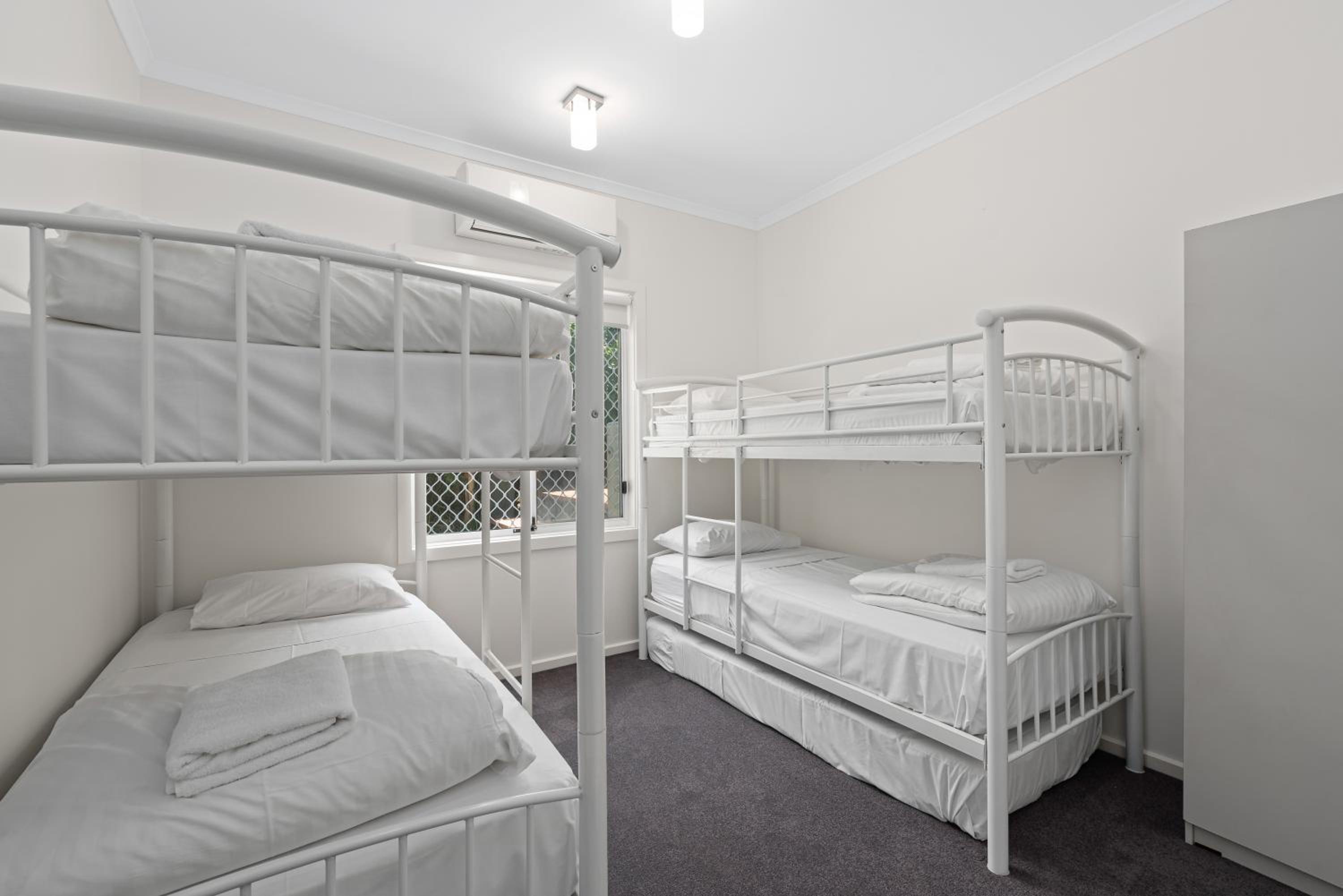 Chloe's Place - Aldinga Beach - C21 SouthCoast Holidays