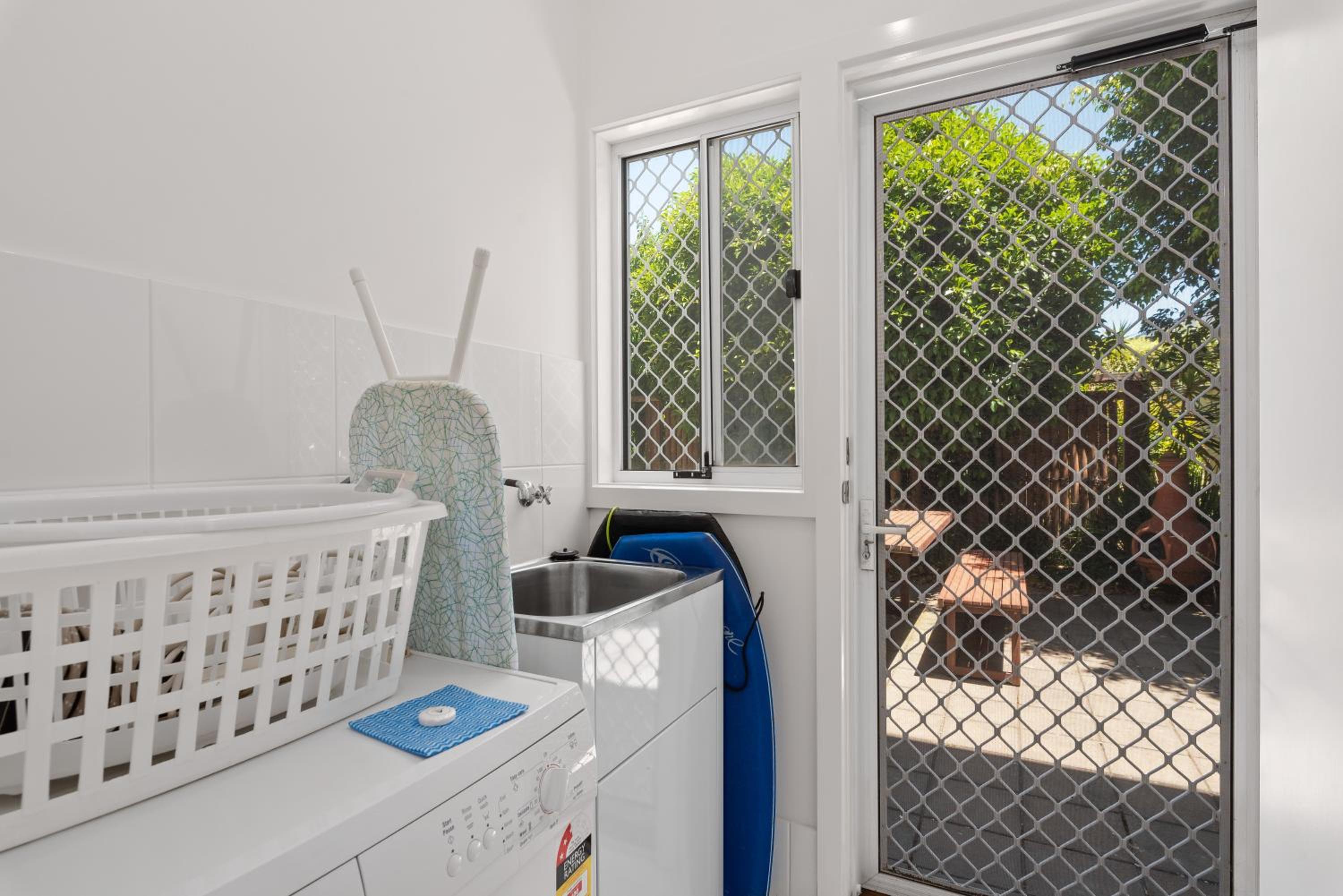 Chloe's Place - Aldinga Beach - C21 SouthCoast Holidays