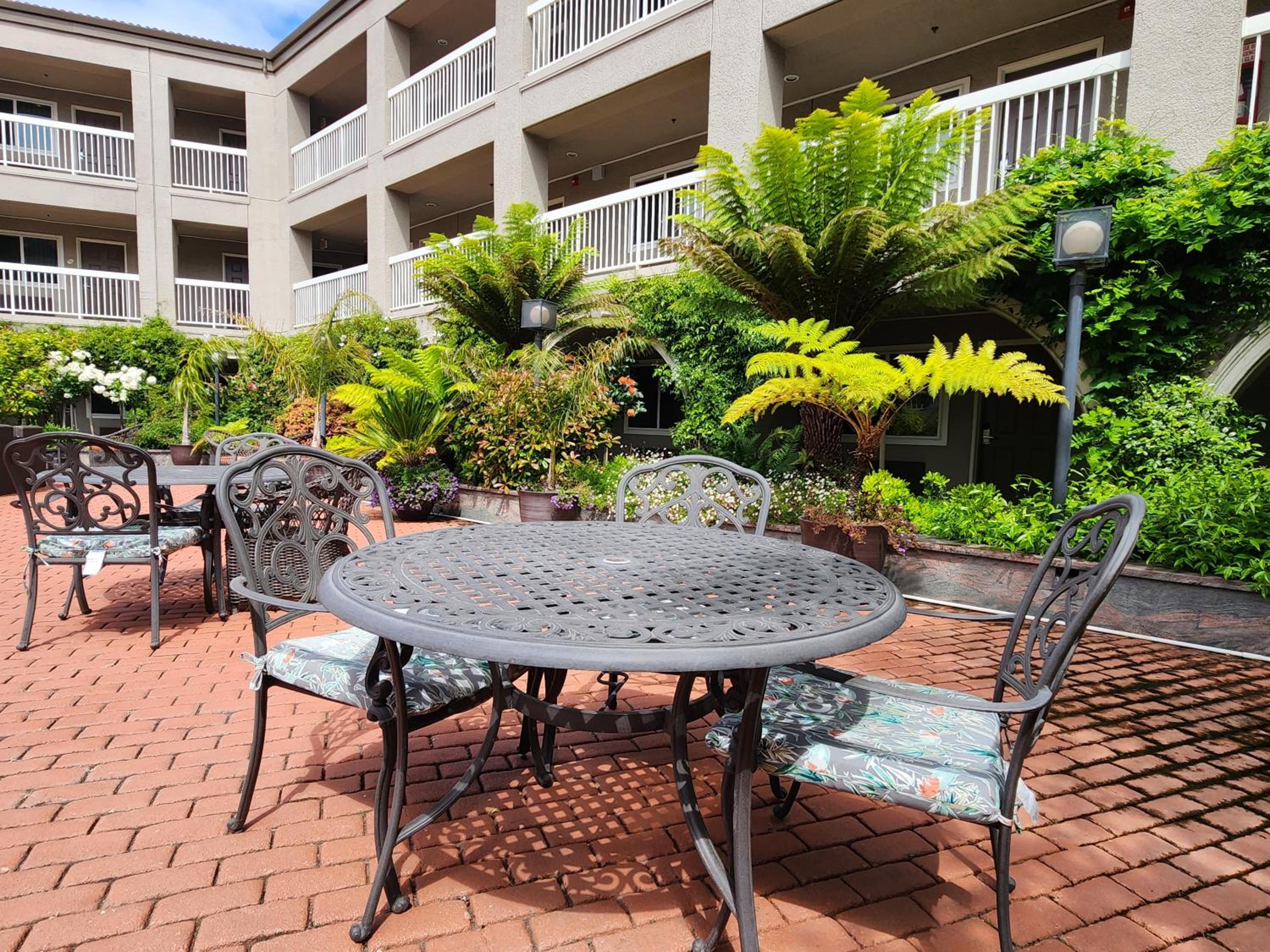 La Quinta by Wyndham San Francisco Airport West - Property Image 3