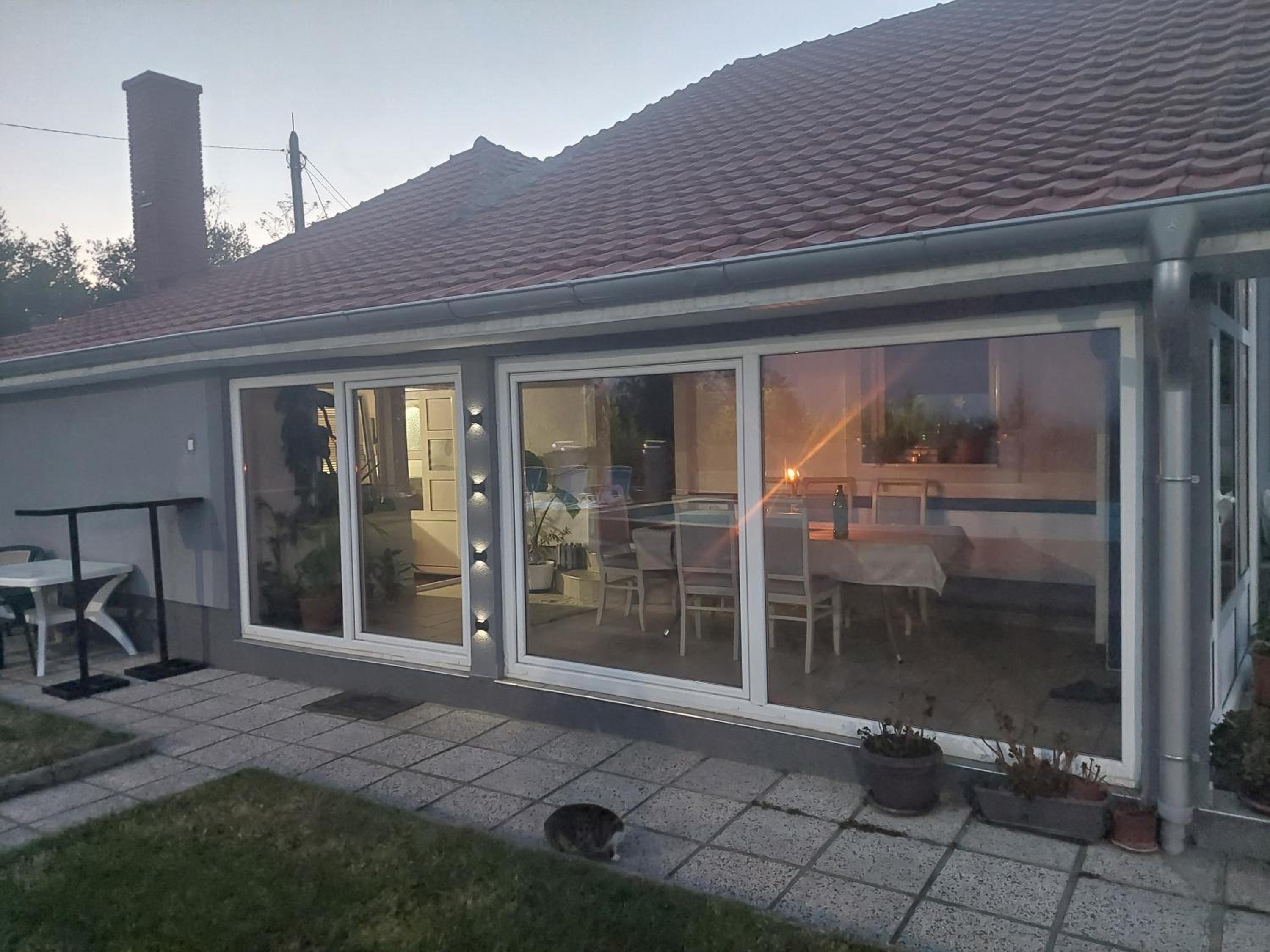 Photo 51
