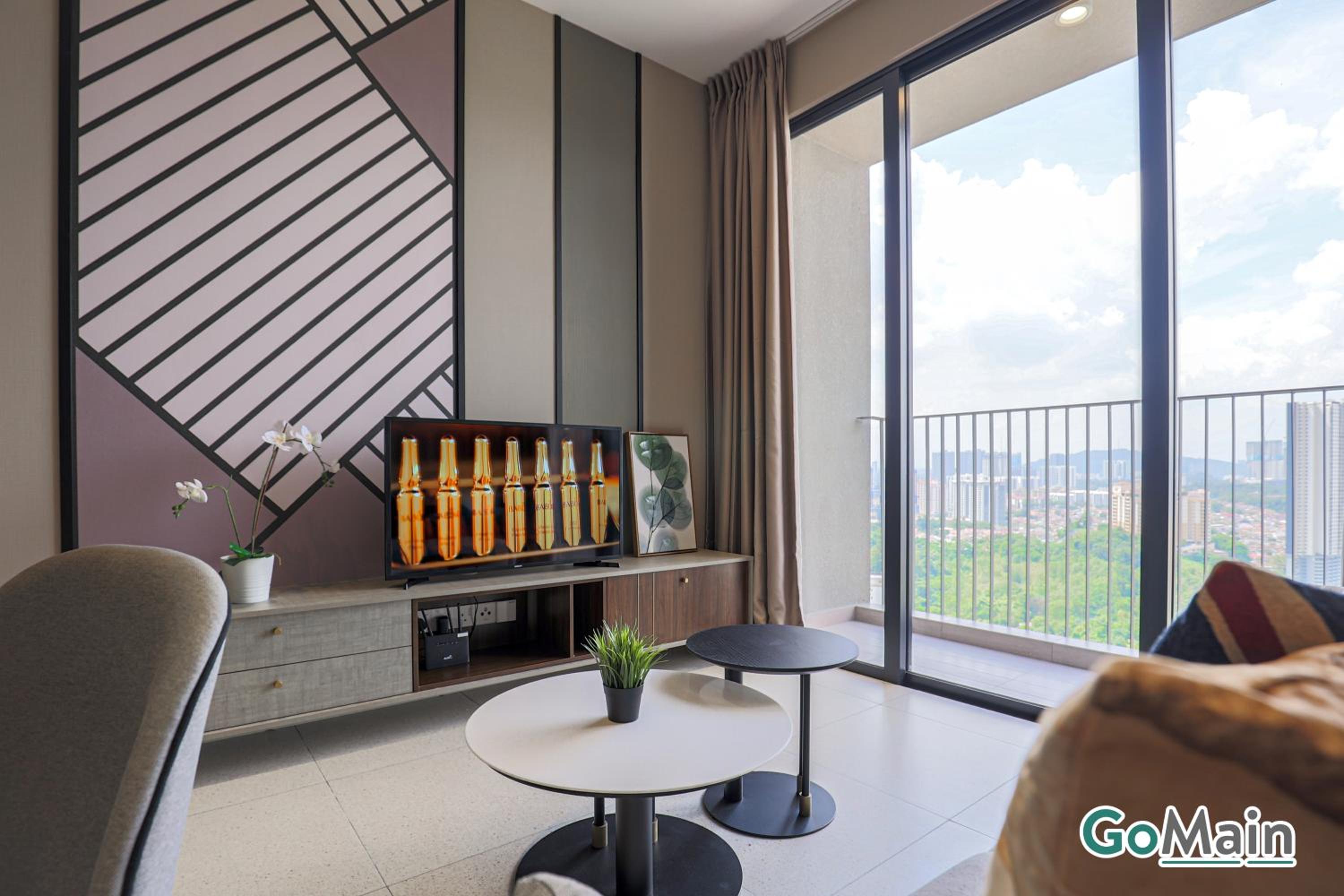 2Br Family Suite MILLERZ SQUARE // KL & Free Parking