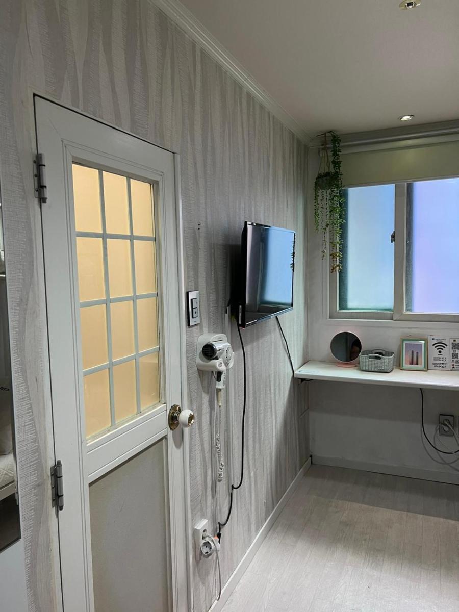 Hostel Korea - Original