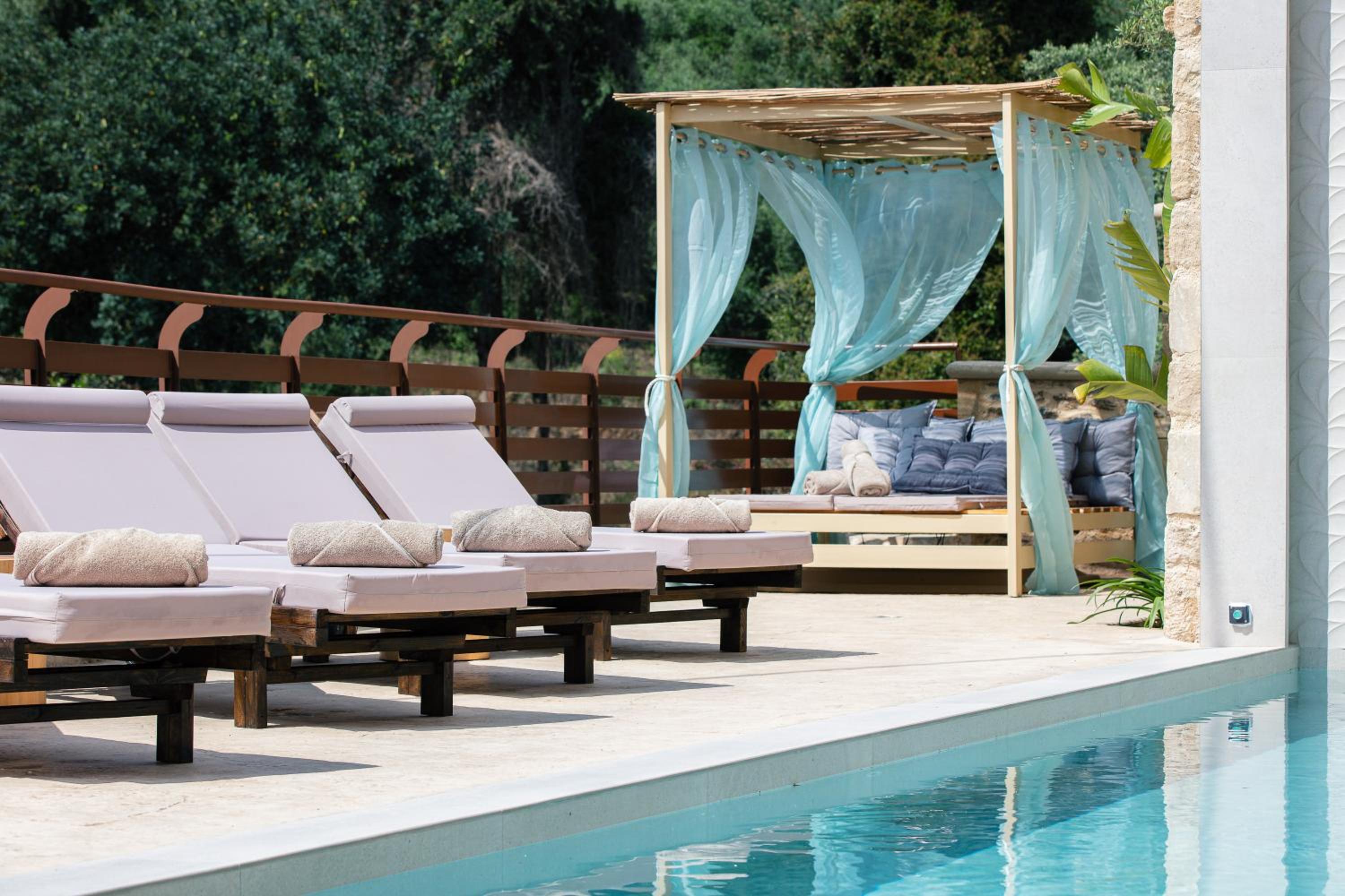 Kotinos Luxury Villa